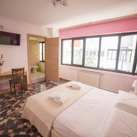 Casa Fiorella, Mestre In Zona Centralissima Bed & Breakfast