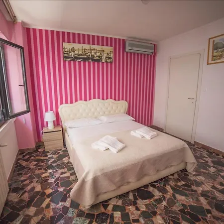 Casa Fiorella, Mestre In Zona Centralissima *