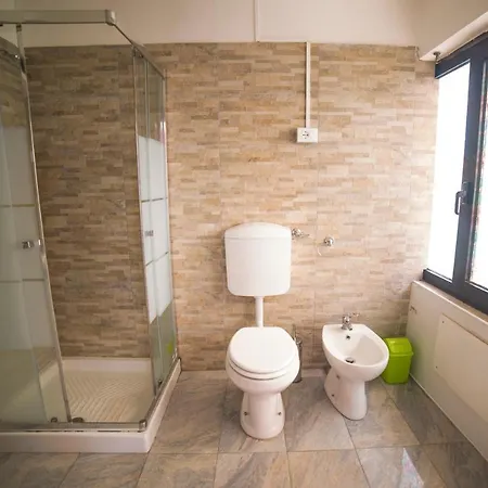 Bed & Breakfast Casa Fiorella, Mestre In Zona Centralissima *