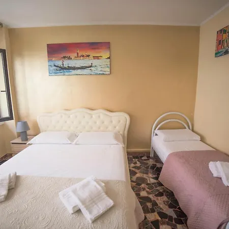 Casa Fiorella, Mestre In Zona Centralissima Bed & Breakfast *